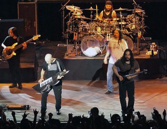 753px-dream_theater_2326994259_c689a5f104_o