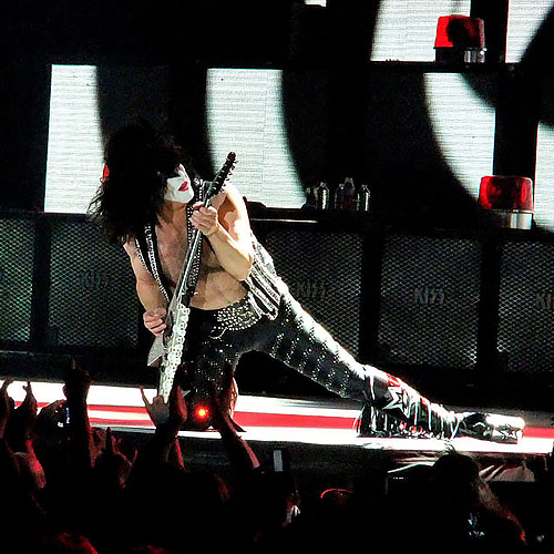 kiss-22 kiss-22