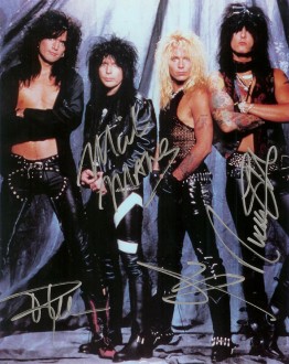 motley_crue_signed_photo2
